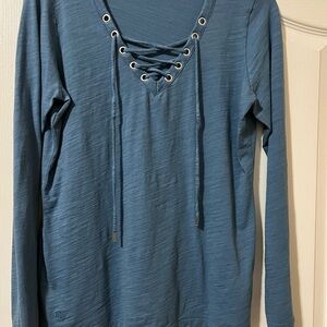 Lauren Ralph Lauren women’s size medium long sleeve top.